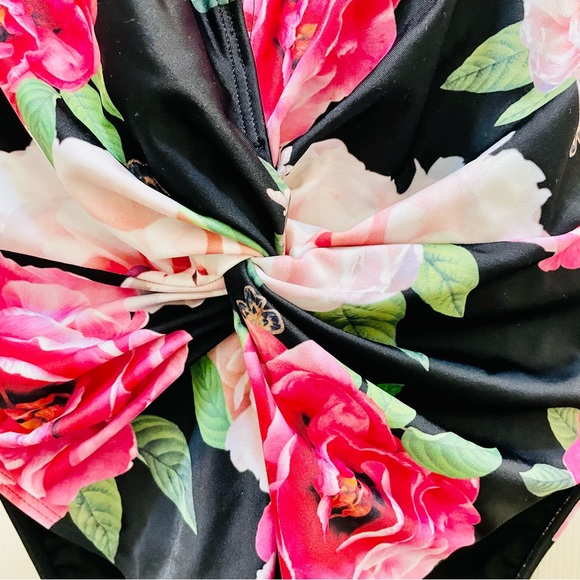 NWOT Ted Baker London Open Back Floral Halter One-Piece Swimsuit - Picture 3 of 8